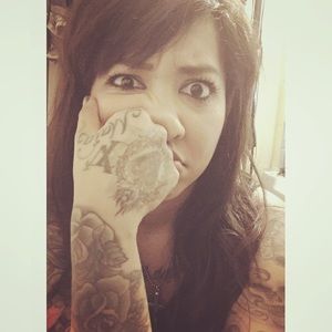 Meet your Posher, Corinna